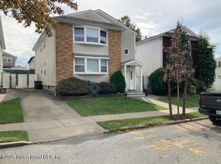 654 Lamoka Ave, Staten Island, NY 10312