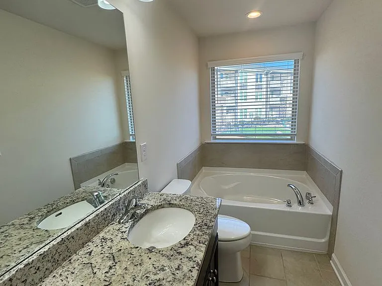 5840 Clan Maclaine Dr — Photo 9