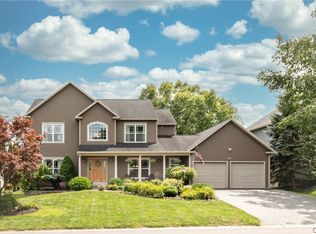 3482 Van Wie Dr E, Baldwinsville, NY 13027