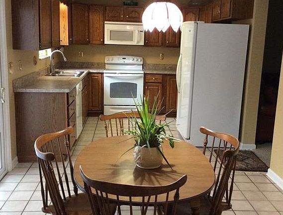 4th image of 905 Oakbridge Dr