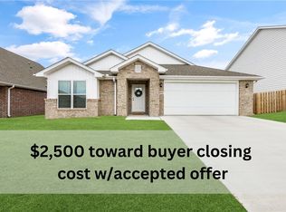 2050 Tallgrass Ter, Centerton, AR 72719