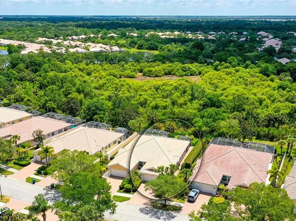 7639 Pesaro Dr, Sarasota, FL 34238