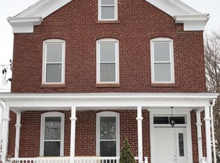 27 3rd St, Somerville, NJ 08876