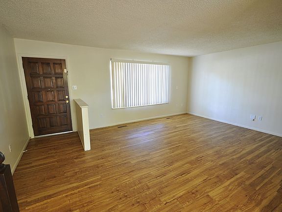 4th image of 920 Ponderosa Dr