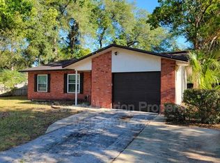 446 Water Rd, Ocala, FL 34472