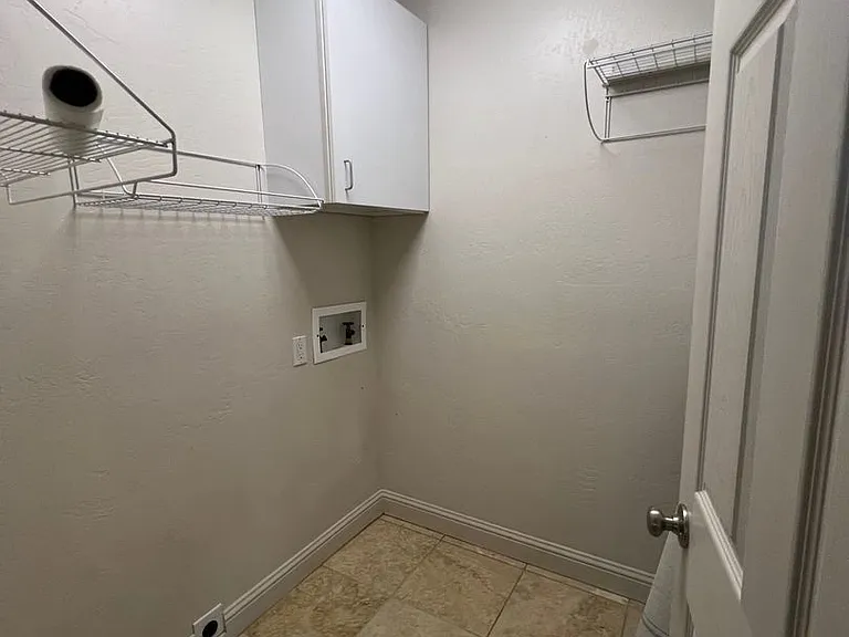 3951 Sky Ranch Dr — Photo 9