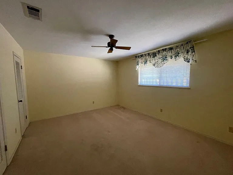 7416 Camelback Dr — Photo 13