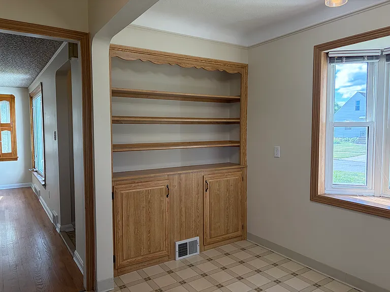 3208 Tuxedo Ave — Photo 4