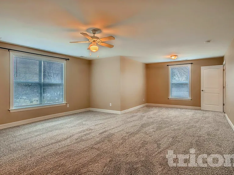 247 Young Ave SW — Photo 11