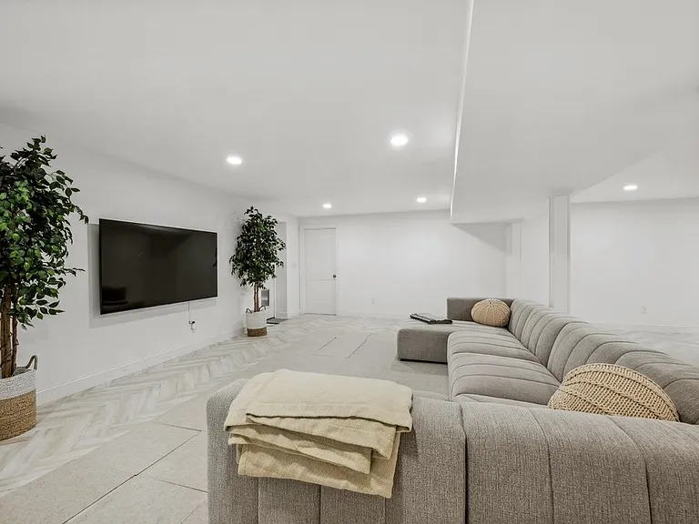 28 Turtle Pond Rd — Photo 34