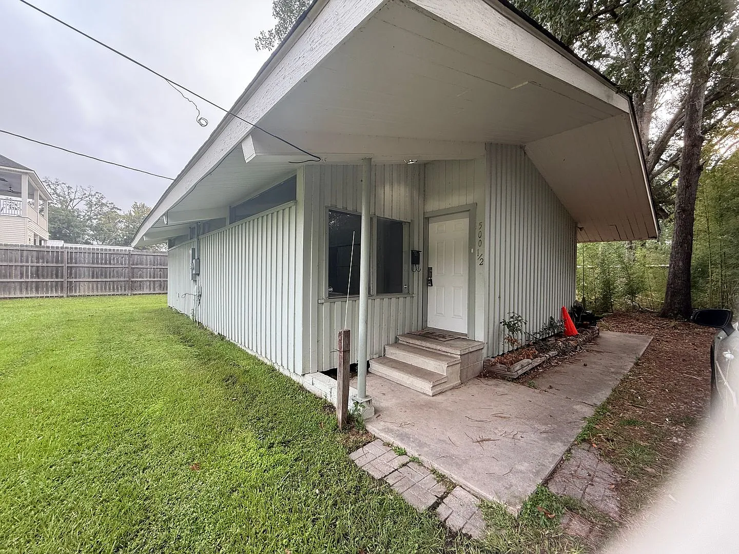 500-502 N. General Pershing Street — Photo 1