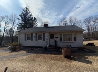 33 Country Ln, Vernon, CT 06066