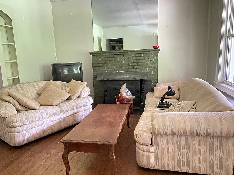 1st image of 1137 Valley Ave SW