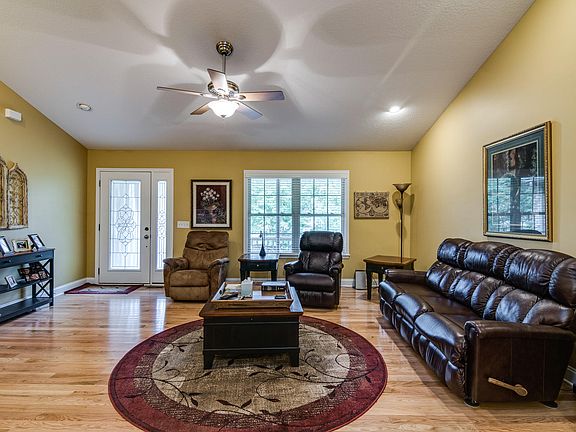 5th image of 654 Catoosa Blvd