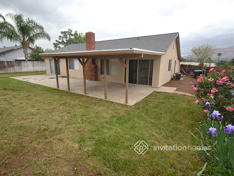 1851 Rosedale Ave — Photo 8