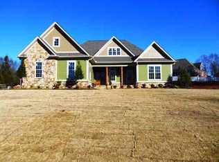 112 Green Ridge Dr, Easley, SC 29673