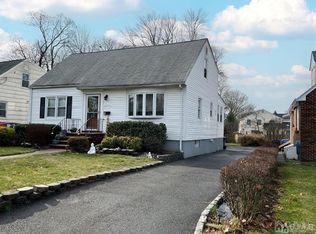 21 Upland Ave, Metuchen, NJ 08840
