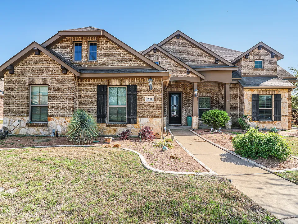 230 Sandy Way