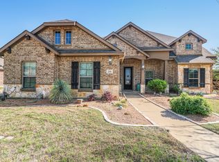 230 Sandy Way, Red Oak, TX 75154