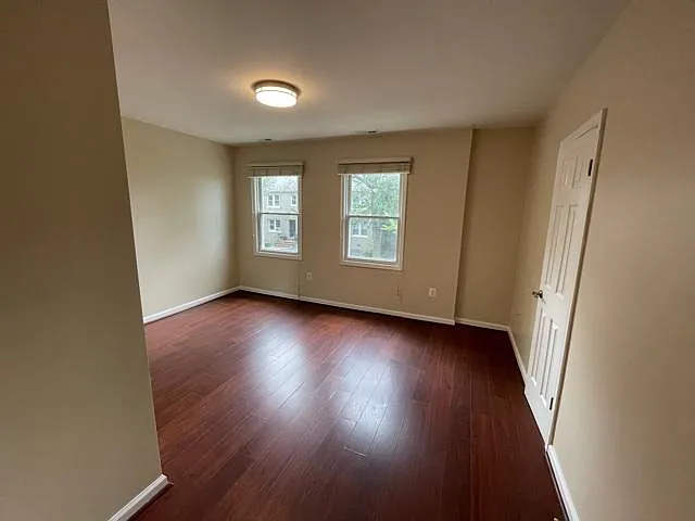 1234 Queen St NE #4 — Photo 13