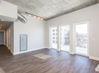 731 W Sheridan Rd, Chicago, IL 60613