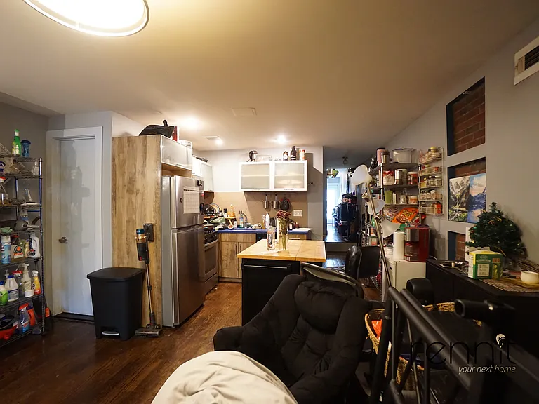 1160 Halsey St #GARDEN — Photo 5