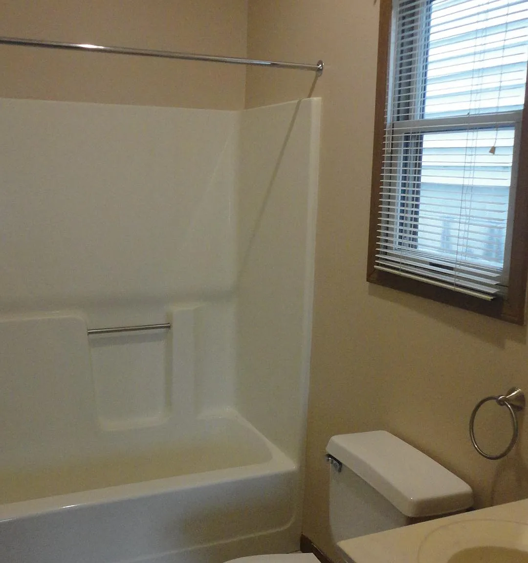 3 bed, 1154 sqft, $1,300 — Photo 3