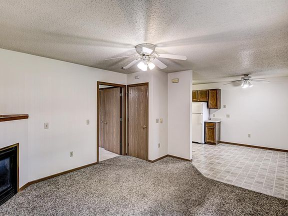 3rd image of 3112 Eldorado Blvd APT 4
