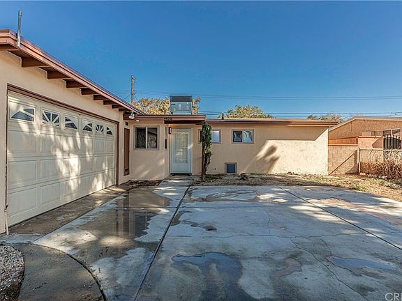 2nd image of 44038 2nd St E