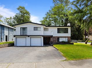 8864 Ursus Cres, Surrey, BC V3V 6L4