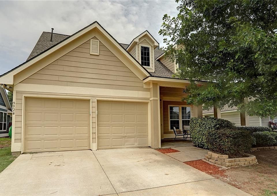 1st image of 9924 Tanglebrush Dr