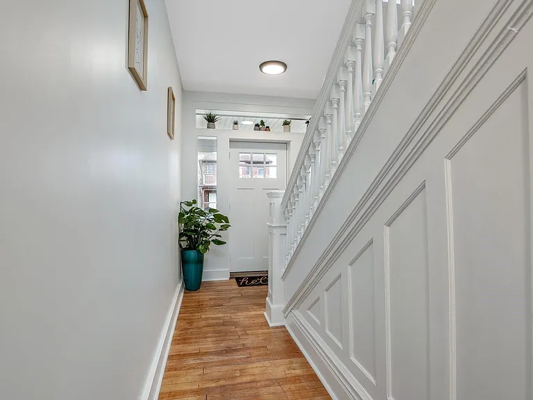 89 W Philadelphia St #8 — Photo 15