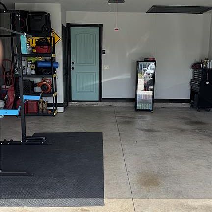 3rd image of 14608 S Robinson Ave