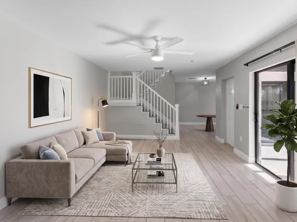 2302 SE Round Table Drive #B, Port St Lucie, FL 34952