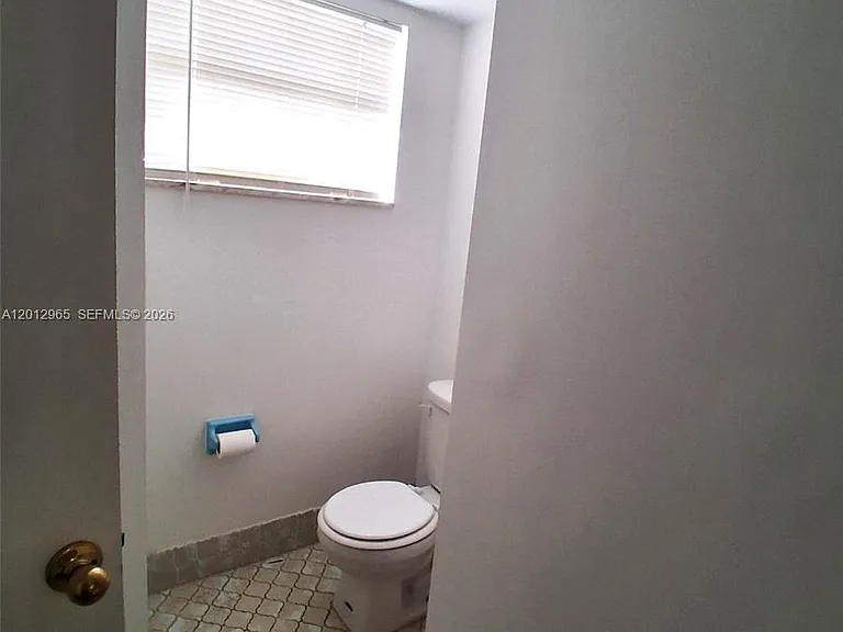 1770 NE 191st St #8131 — Photo 15