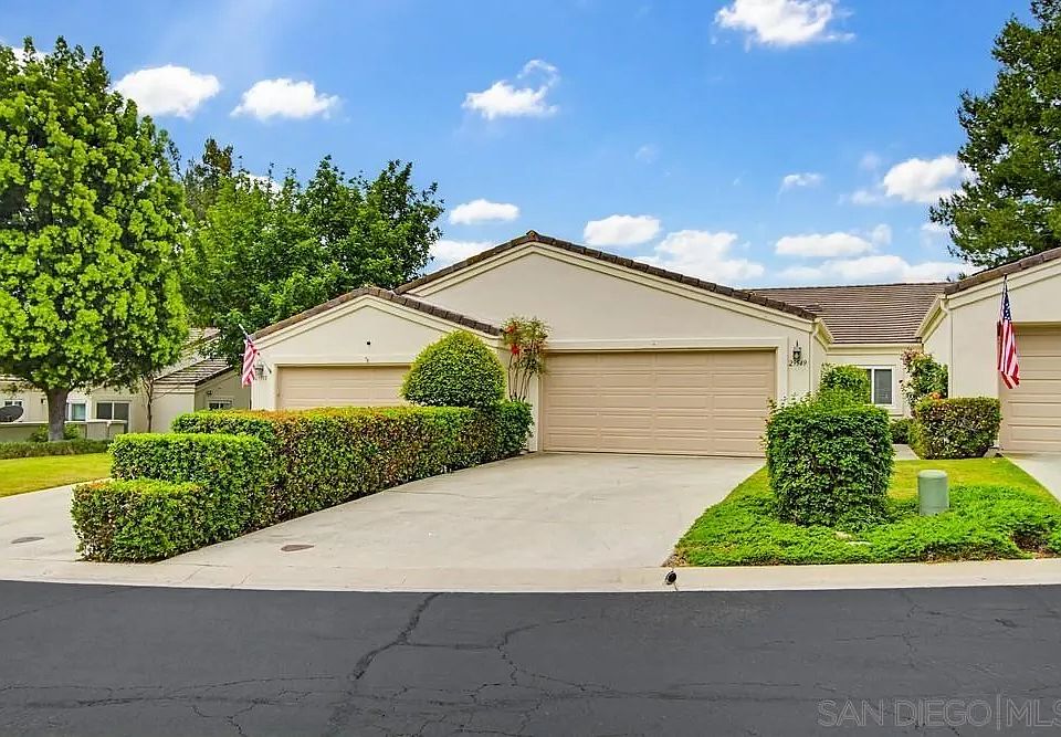 1st image of 29549 Circle R Greens Dr