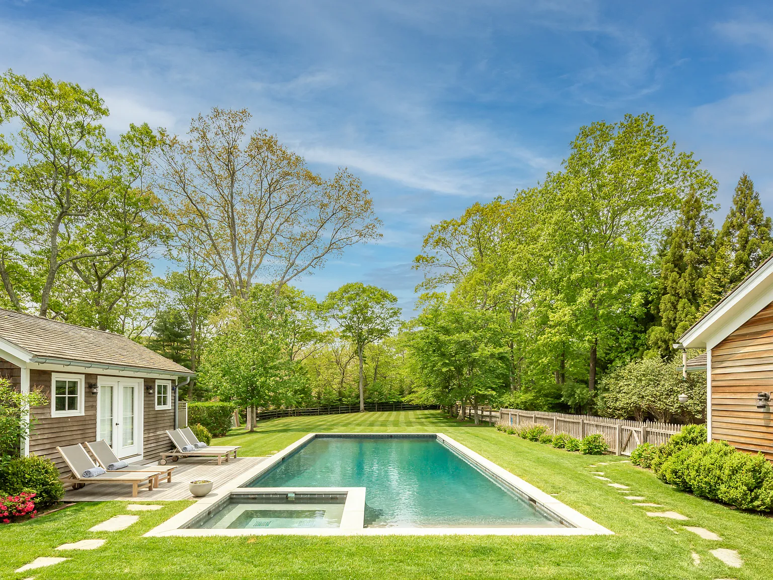 Sag Harbor Village Compound — Photo 3
