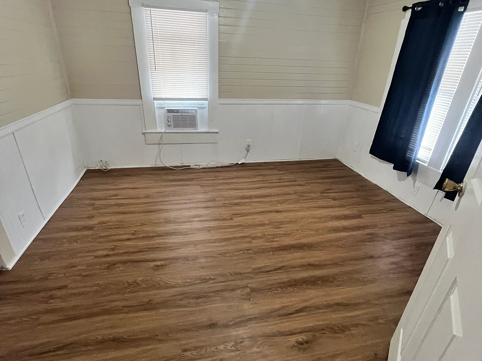 604 Hart St — Photo 2