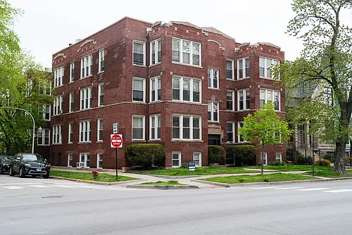 3601-3605 N Janssen Ave #1420-1424 Photo 1