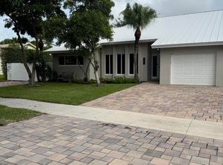 355 SE 7th St, Dania Beach, FL 33004