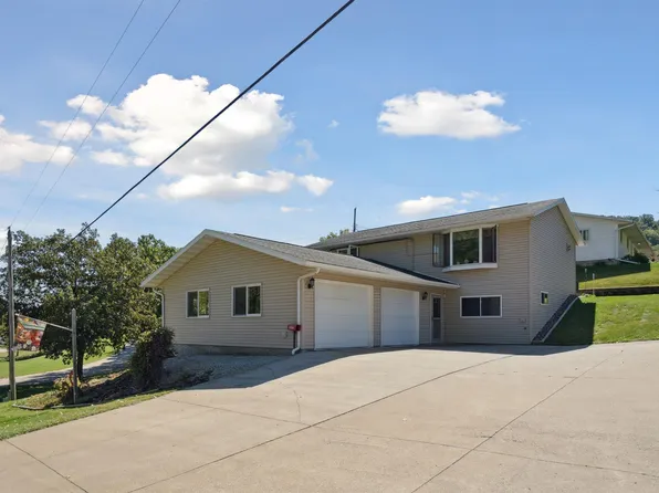 1415 Main St, Lansing, IA 52151