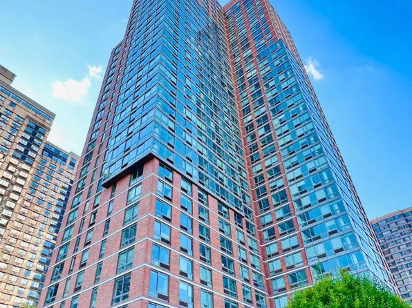 215 East 96th Street image 10 of 10