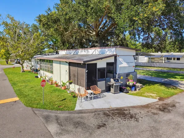 20 Coral Ln, Auburndale, FL 33823