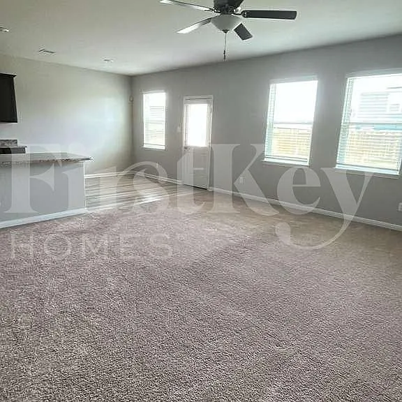 26716 Frost Dr — Photo 2