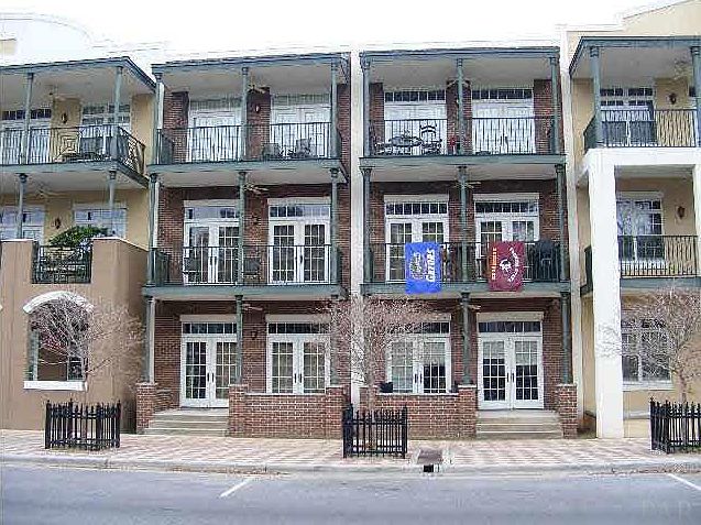 1st image of 108 Alcaniz #107