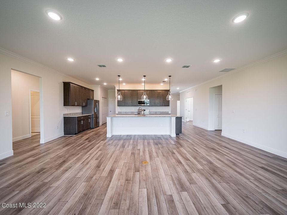 4318 Lago Vista Dr, Micco, FL 32976 Zillow