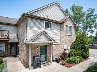 2190 Frazho Rd, Warren, MI 48091