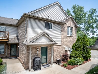 2190 Frazho Rd, Warren, MI, 48091