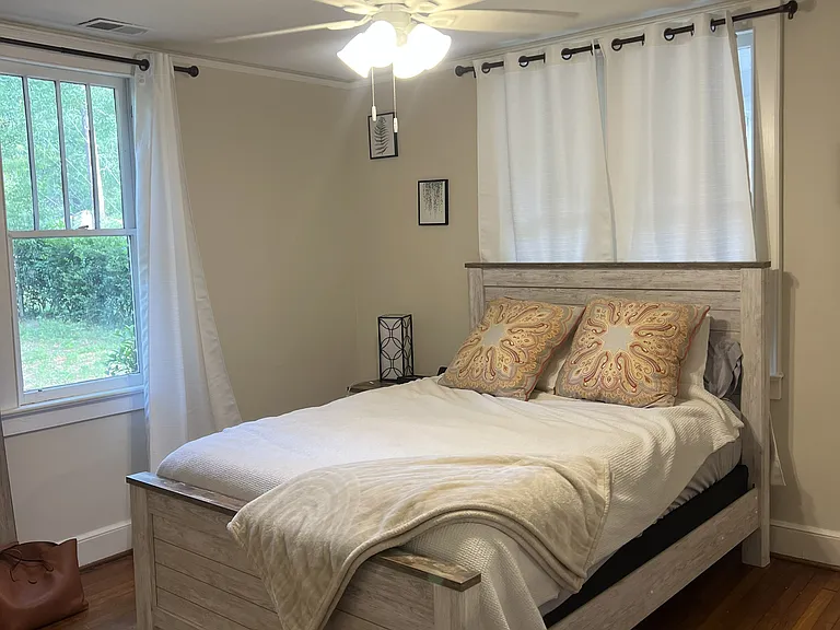 1717 Cherry Laurel Dr — Photo 6
