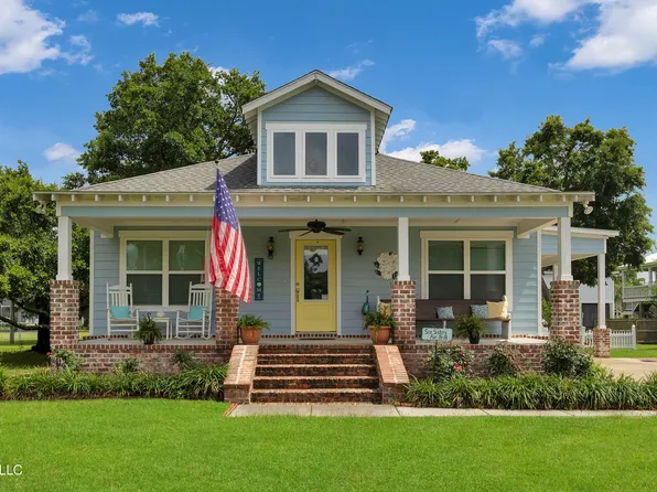 605 Magnolia St, Long Beach, MS 39560